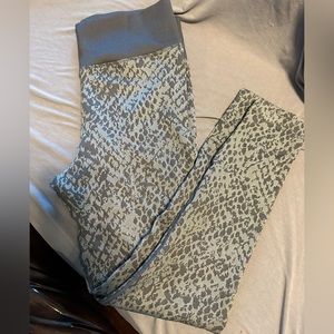 Aerie size medium legging
